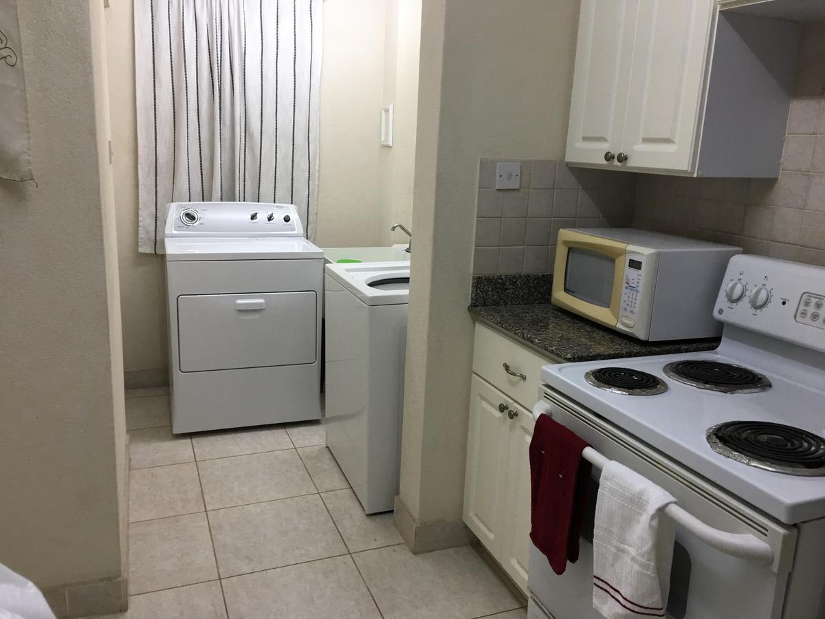 1002 Crystal Court Condominiums セントジェームス エクステリア 写真
